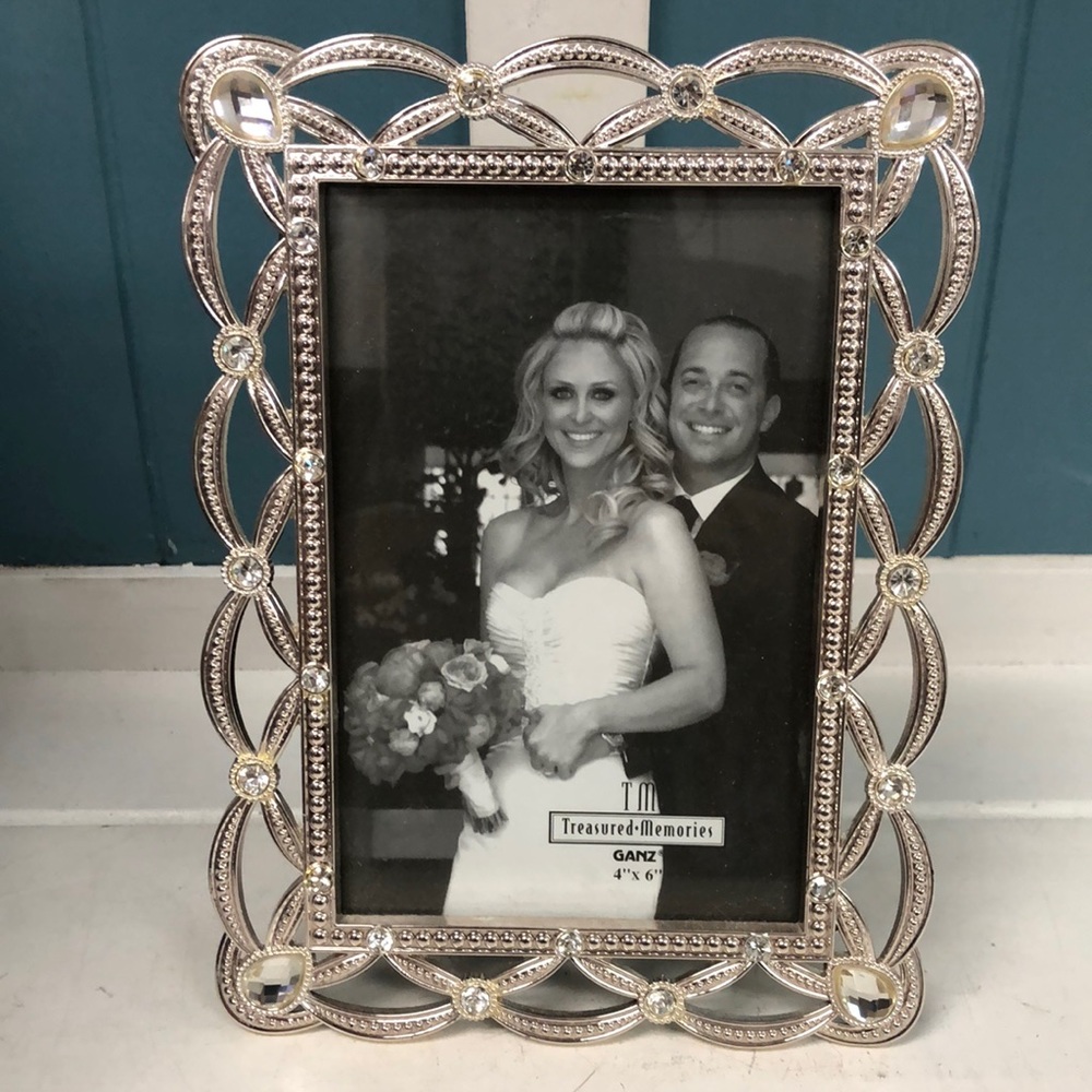 Treasured Memories by Ganz 4” x 6” silver Frame with‎ Crystals wedding gift